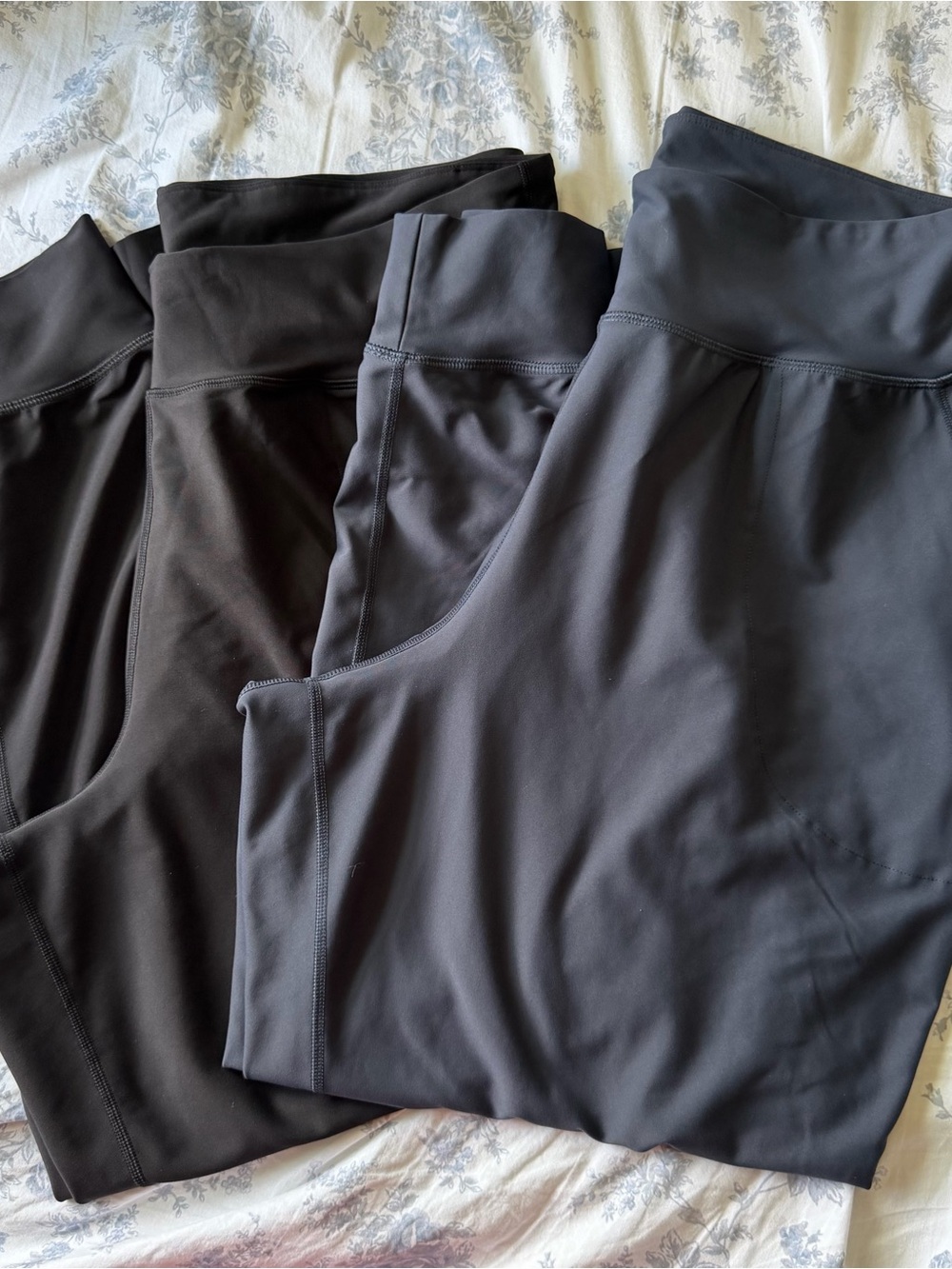 Old Navy Active High-Rise Joggers 2 pairs!